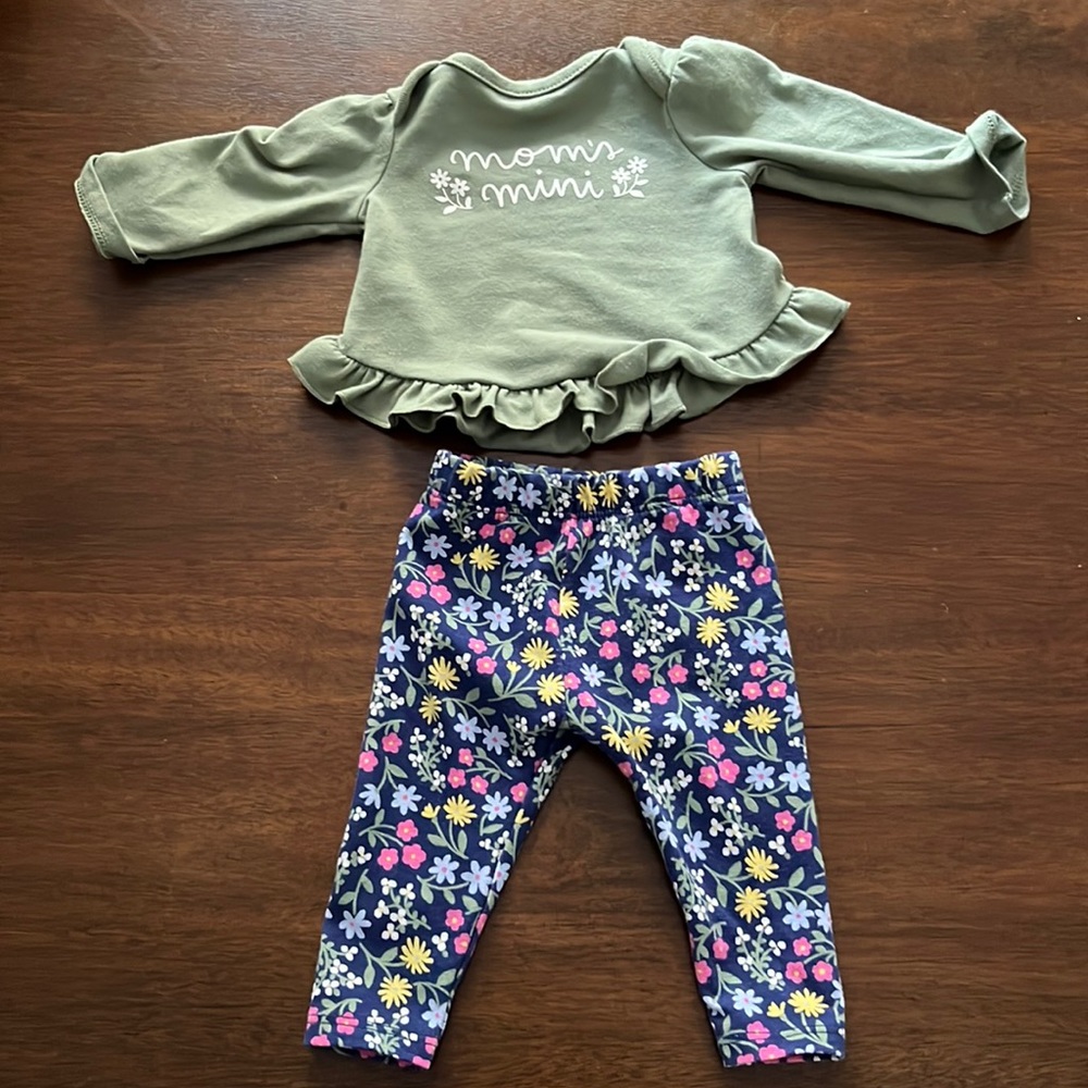 Newborn outfit - dress and pants set
